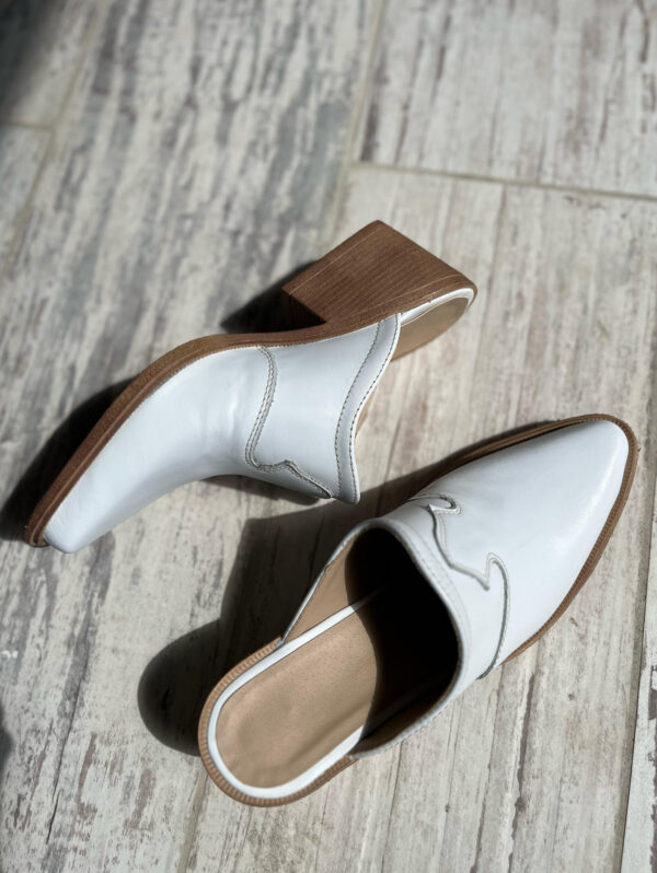 Zuecos cuero 06