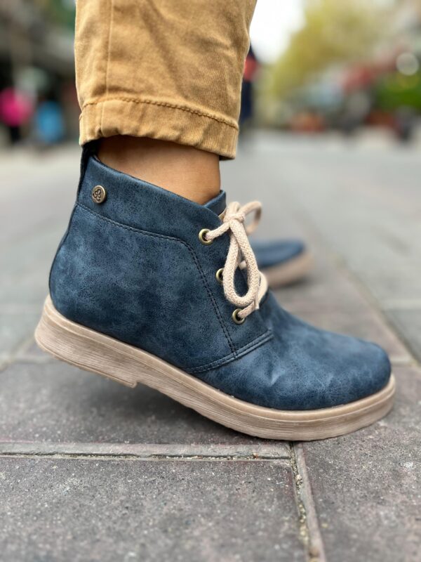 Botita Mara Pu color azul