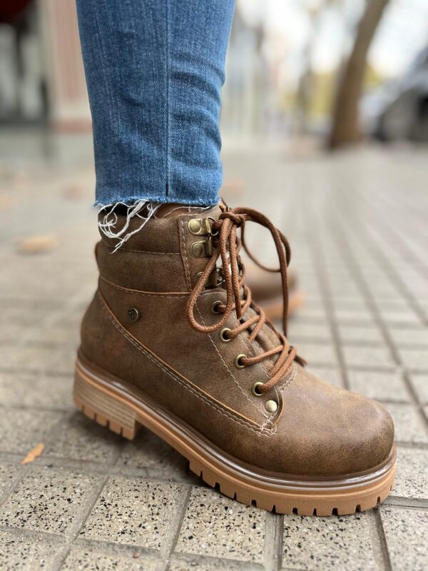 Borcego Sara color chocolate