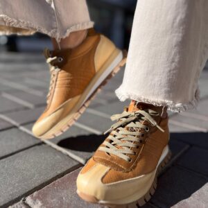 Zapatilla Cutro cuero camel