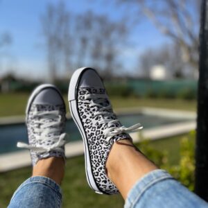 Zapatilla 700 lona Animal Print